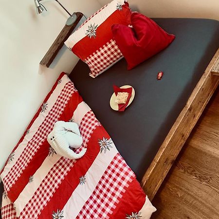 Conny'S B&B Niederweningen Экстерьер фото