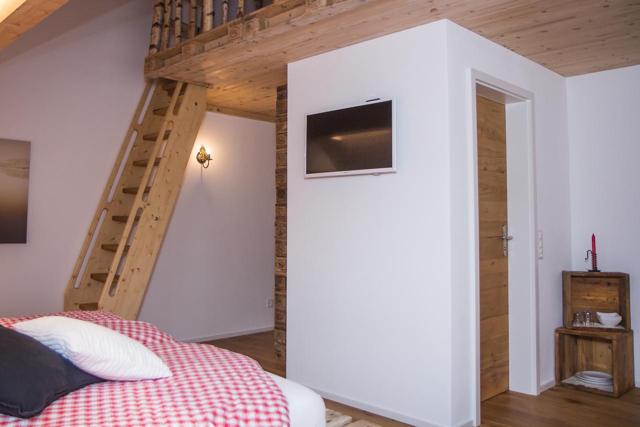 Conny'S B&B Niederweningen Экстерьер фото